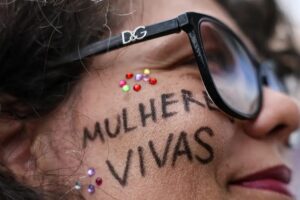 Senado vai premiar homens e instituições que combatem violência contra a mulher