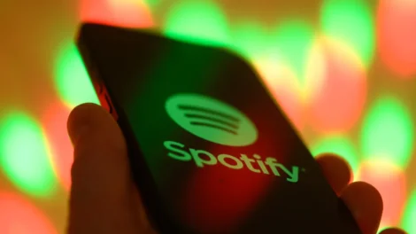 Spotify pagou R$ 57 bilhões à música em 2025 e ampliou renda de artistas autônomos