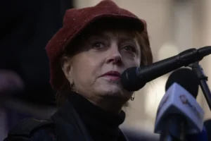 Susan Sarandon diz ter sido banida de Hollywood por pedir cessar-fogo em Gaza