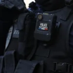 Tentativa de atentado a bomba em Paris; suspeito tem 17 anos