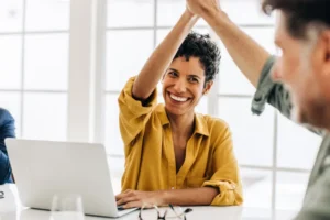 Três signos entram em fase de virada e deixam dificuldades para trás