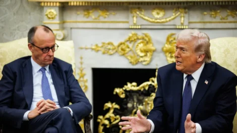 Trump afirma que 'tudo foi destruído' no Irã e promete 3ª onda de ataques