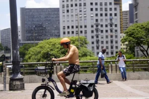 Última semana do verão começa com calor e tempo firme em São Paulo