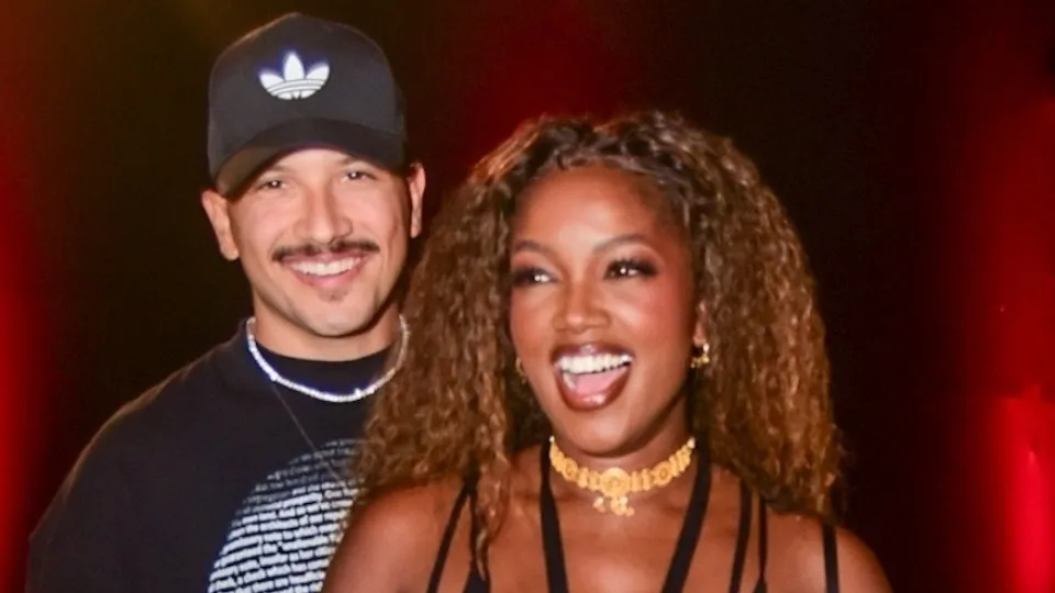 Yuri Lima revela sentir ciúmes de novo namorado de Iza: 'Mulher que mais amei na vida'