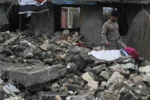 Zelensky afirma que Rússia monitorou base dos EUA antes de ataque do Irã