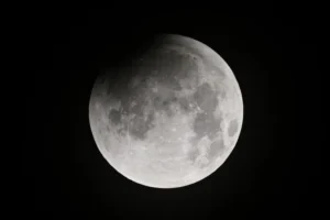 'A Lua é um corpo único, não é apenas um pôster no céu', diz astronauta da Artemis 2