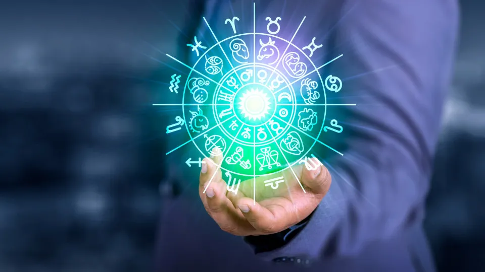 A vida entra nos eixos para estes 4 signos antes do final do mês