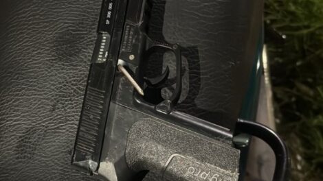 Adolescente de 14 anos é apreendido com simulacro de arma e pilotando moto com alerta de furto em Maringá