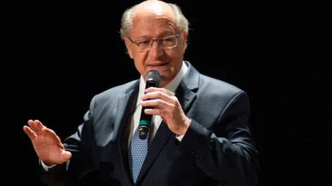 Alckmin diz que fim da escala 6x1 é tendência mundial e defende ajustes na Previdência em evento com sindicalistas
