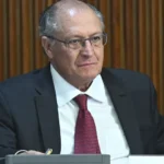 Alckmin recorre a ganho de produtividade com mais tecnologias para justificar fim da 6x1