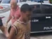 Ambulante tenta cobrar R$ 10 mil por churrasquinho e é preso no Rio