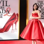 Anne Hathaway reage após ser eleita a mulher mais bonita do mundo