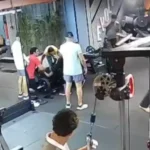 Aparelho com 180 kg falha e jovem quebra os dois joelhos em academia