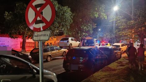 Após denúncias de perturbação de sossego, PM remove 14 veículos na Avenida Petrônio Portela
