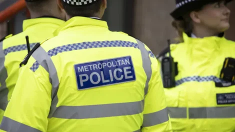 Ataque terrorista a faca em Londres deixa 2 feridos em bairro judaico