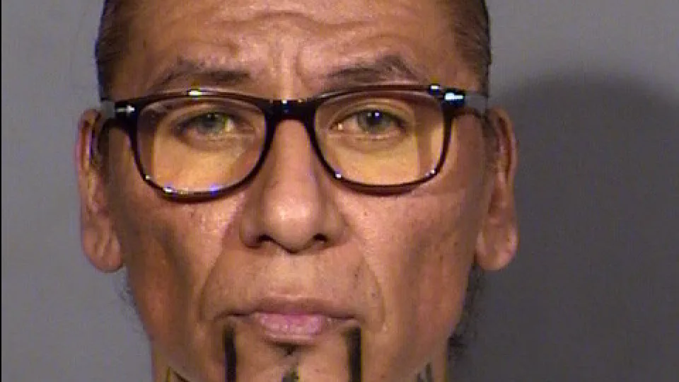 Ator de "Dança com lobos" condenado a prisão perpétua por agressão sexual