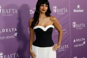 Atriz critica Jorginho e diz que ele mobilizou 'fãs raivosos de futebol' para atacar Chappell Roan