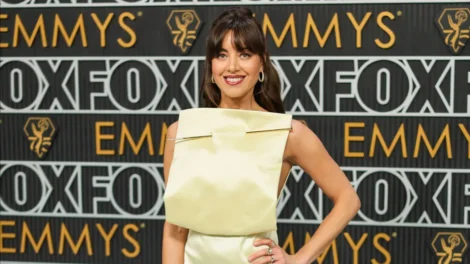 Aubrey Plaza anuncia gravidez aos 41 e chama momento de 'bela surpresa'