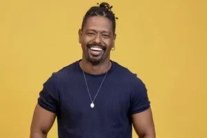 BBB 26: Após exames médicos, Leandro retorna ao reality e diz que foi 'só um susto'