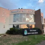 Câmara de Paiçandu alega erro de digitação após nota fiscal indicar compra de 15 pacotes de sulfite por quase R$ 5 mil