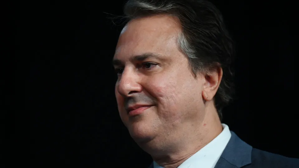 Camilo Santana lidera contra Ciro Gomes no Ceará, aponta Genial/Quaest