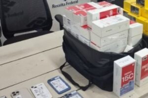 Casal é autuado com R$ 110 mil em eletrônicos irregulares