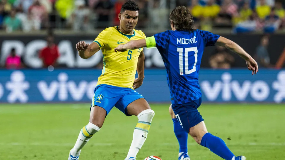 Casemiro revela elogio de Modric à seleção e cita resiliência no ciclo: 'Inúmeras dificuldades'