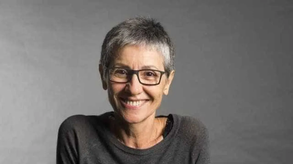 Cássia Kis é acusada de transfobia em banheiro de shopping no Rio