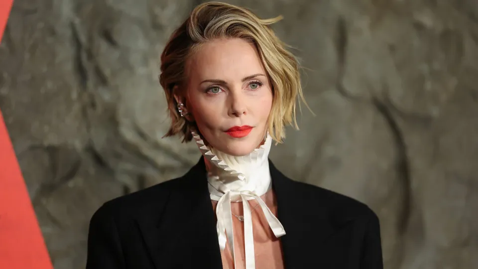 Charlize abre o jogo: “Não consigo viver com um parceiro”
