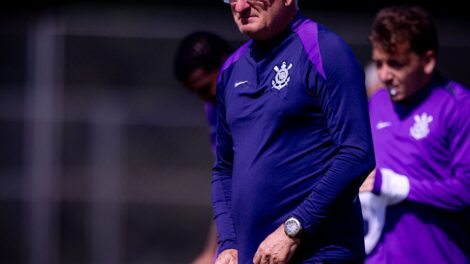 Corinthians demite Dorival Júnior após derrota para o Internacional