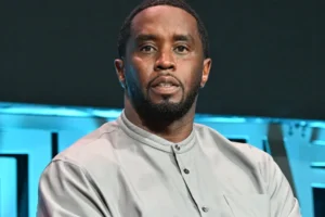 Defesa de Diddy tenta tirar astro da prisão dizendo que festas eram 'pornô amador'