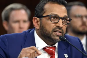 Depois de Noem e Bondi, Trump pondera afastar diretor do FBI