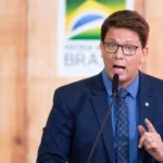 Deputado Mario Frias é internado na UTI após dores abdominais