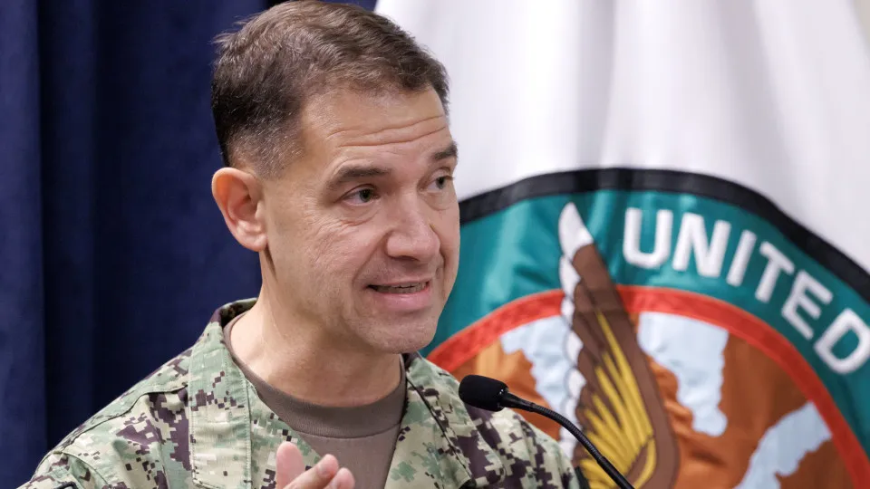 EUA declaram ter "paralisado por completo" comércio marítimo do Irã