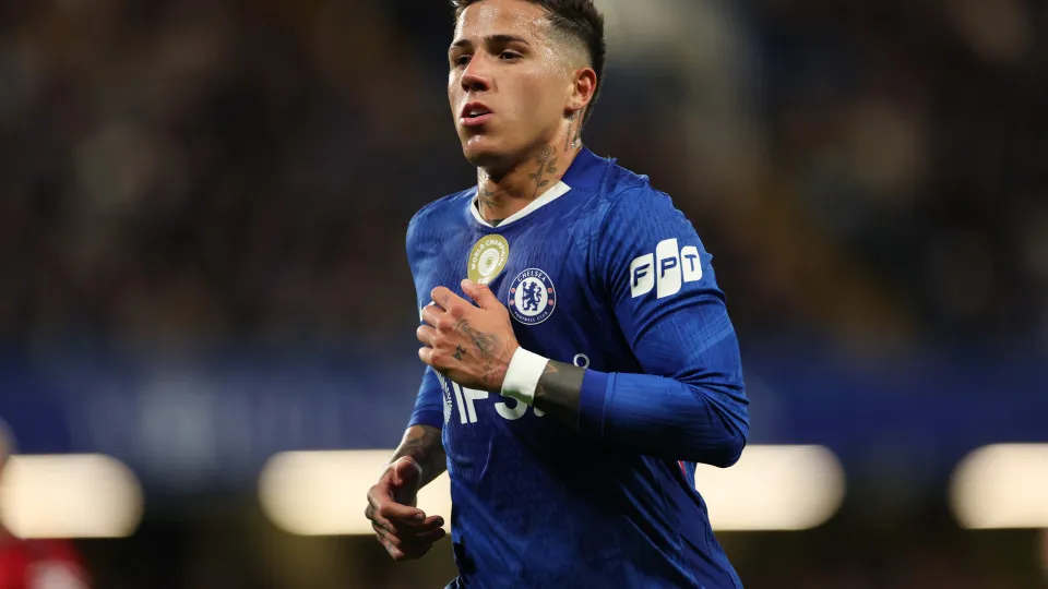 Enzo perde braçadeira após castigo do Chelsea: "É uma questão de honra"