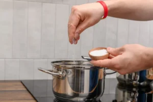 Errou no sal? Truques simples salvam o arroz e evitam desperdício