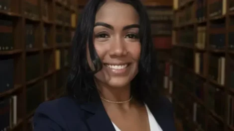 Estudante de Direito é morta a facadas em casa; ex‑companheiro é suspeito