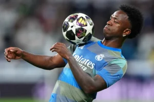 Ex-jogador do Real Madrid dispara contra Vini Jr: “É horrível… irrita”