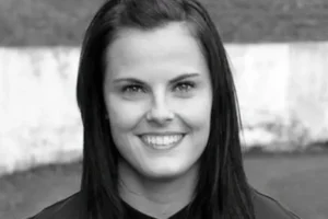 Ex-jogadora Tamara Mendler morre aos 32 anos após dar à luz