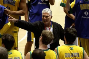 Ex-técnico da seleção de basquete, Moncho Monsalve morre aos 81