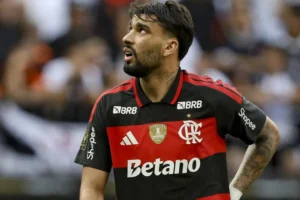 Exame descarta lesão grave no joelho e flamenguista Lucas Paquetá continua sonhando com a Copa