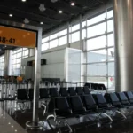 Falha no controle aéreo suspende pousos e decolagens em São Paulo e causa caos em aeroportos