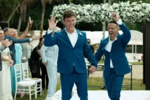 Felipe Suhre, ex-repórter do Mais Você, se casa com diretor artístico no Rio