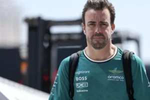 Fernando Alonso descarta aposentadoria: 'me sinto competitivo e motivado'
