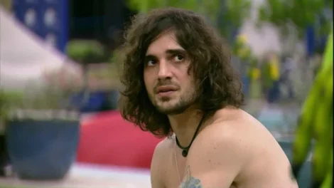 Fiuk se irrita por música sobre depressão virar meme