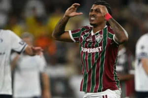 Fluminense leva virada do Rivadavia e vê pressão aumentar na Libertadores