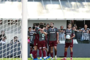 Fluminense vira no fim sobre Santos de Neymar, em jogo com golaços na Vila