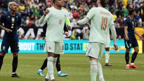 França assume liderança do ranking da Fifa; Brasil cai para 6ª posição