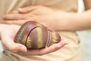 Gordura no fígado? Especialista revela os alimentos que ajudam a limpar