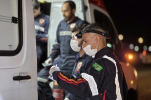 Grave acidente envolvendo dois veículos e pedestre deixa um morto e um ferido na PR-323 em Paiçandu